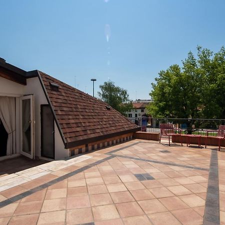 7° Cielo Apartment - Venezia - Mestre With Terrace Exteriör bild